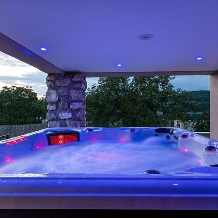 Nidam Villa Billieu Bagian luar foto